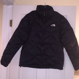 Women’s puffy black North Face